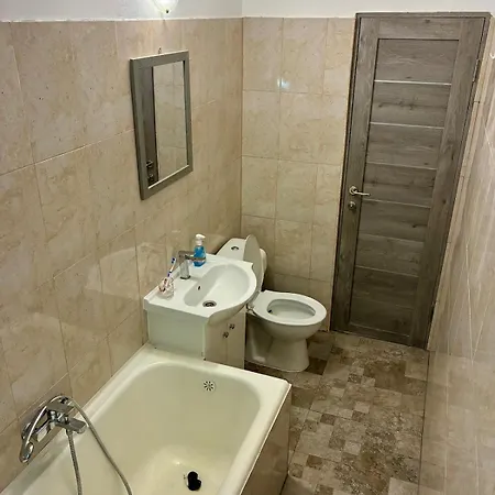 Daire Casa Linistii Bükreş